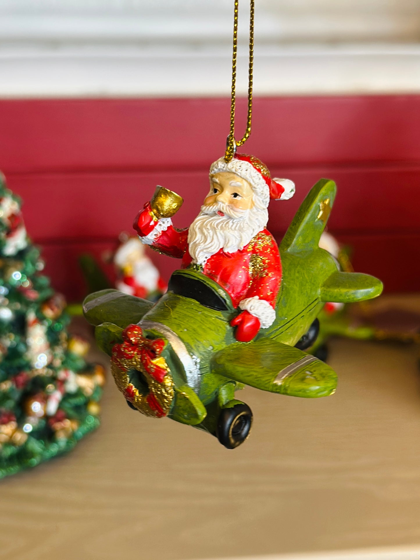 Resin Santa in Plane Tree Decoration christmas