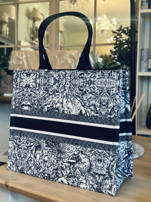 Oversized Designer Style Shopper