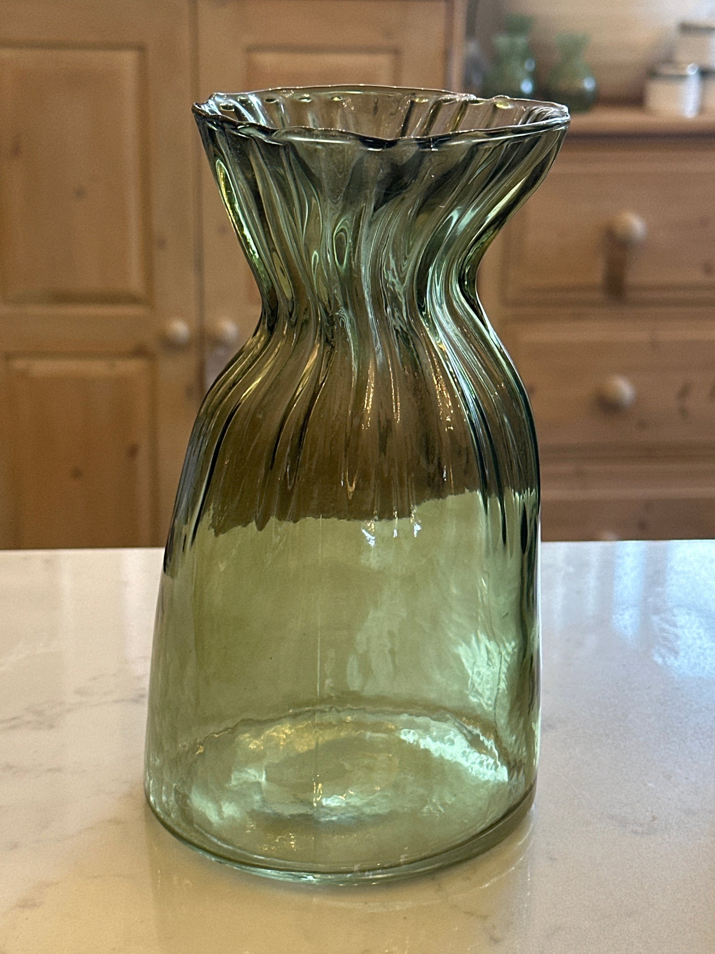 Green Glass Scrunch Vase - Small Josefina Online