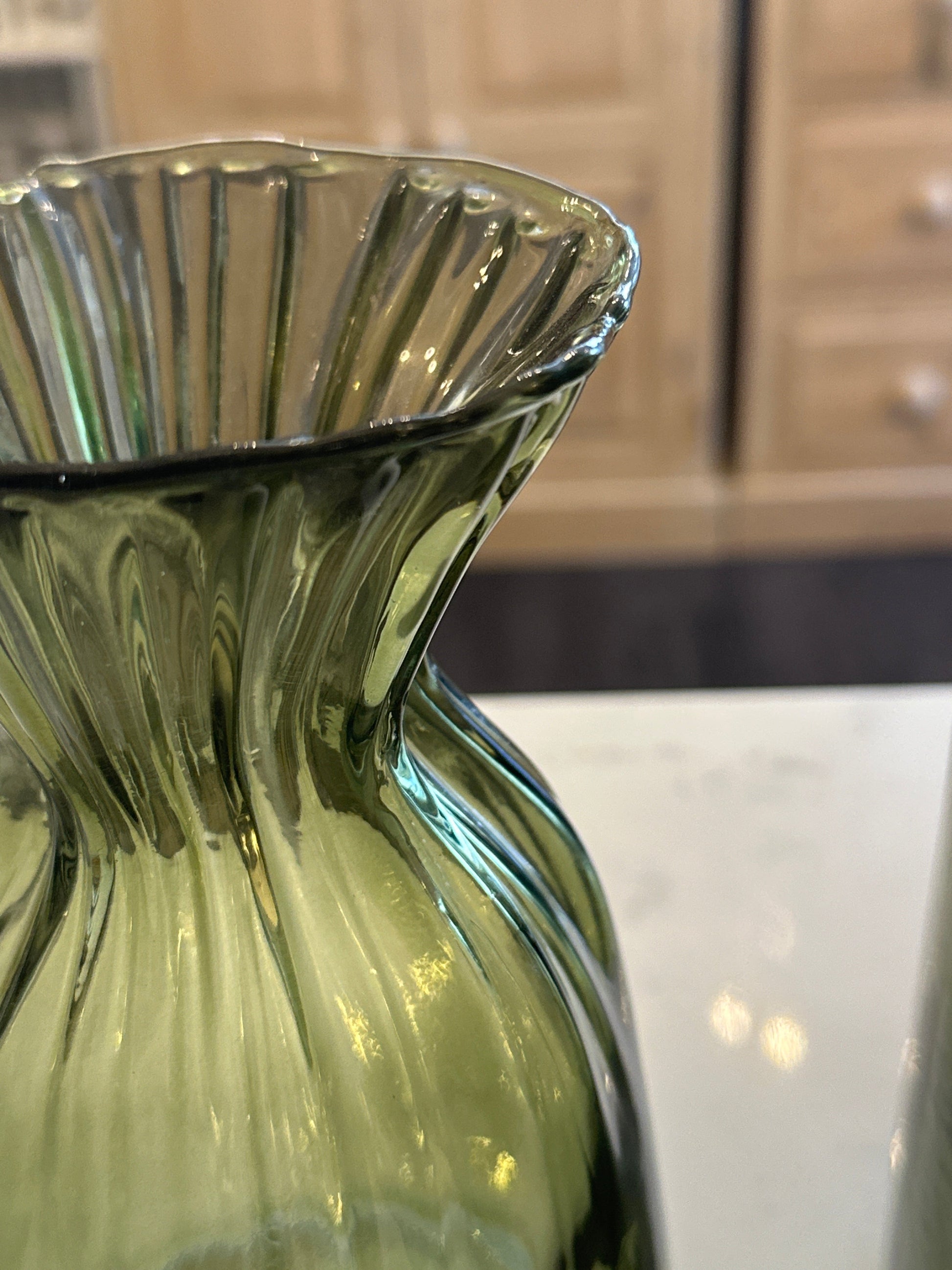 Green Glass Scrunch Vase - Small Josefina Online
