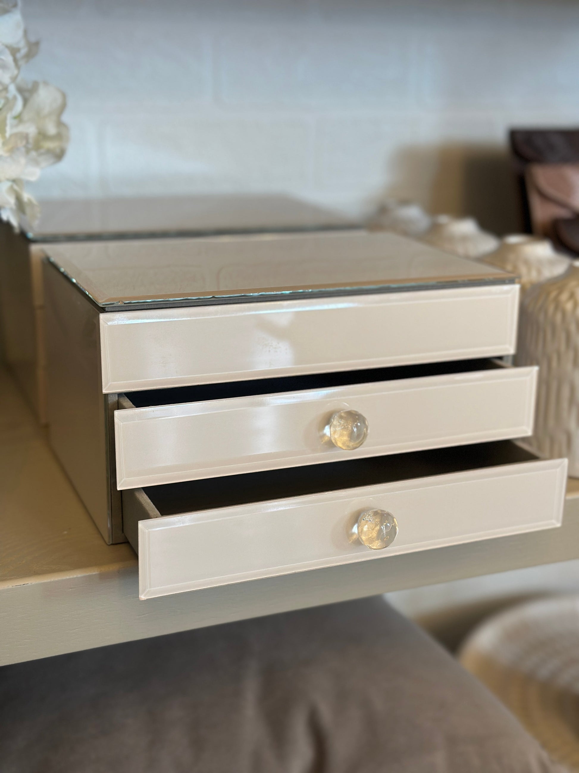 SOPHIA CLASSIC NUDE GLASS JEWELLERY STORAGE DRAWERS Josefina Online