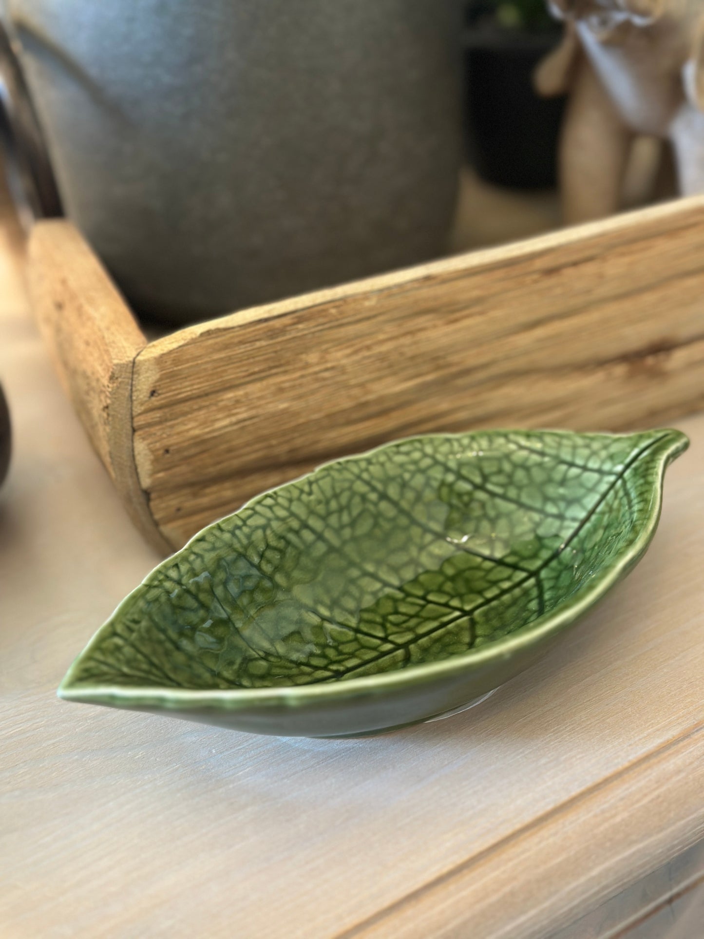 Green Ceramic Leaf Dish Josefina Online