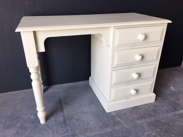 4 Drawer Desk